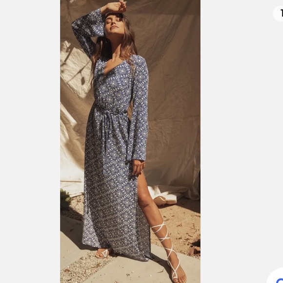 Lulu's Mandala Daydream Blue PrintMaxi Dress- Size S Side Slits Blue/White NWOT - Picture 2 of 7